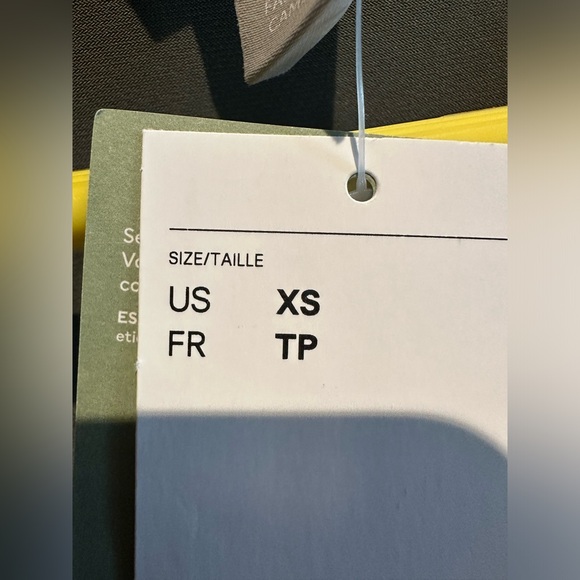 Woman’s Dress - Picture 7 of 7